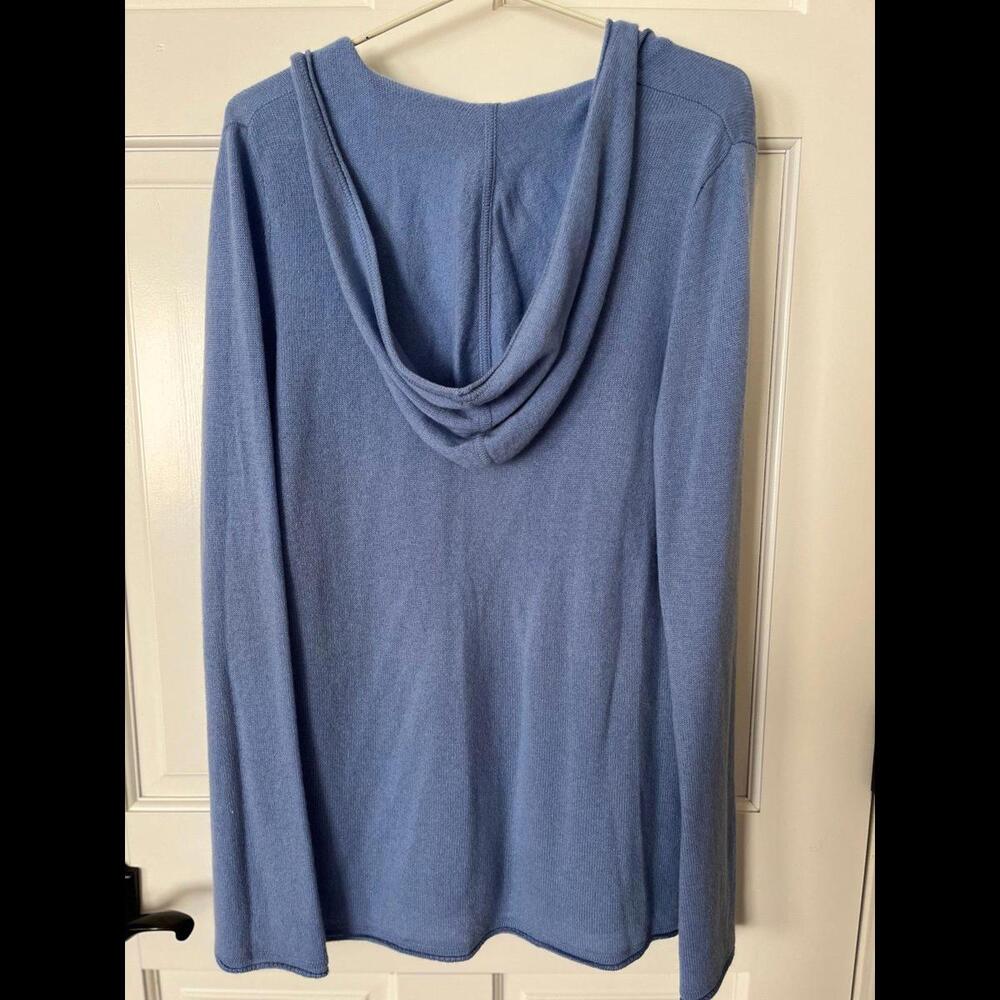 Sweater - Picture 2 of 4